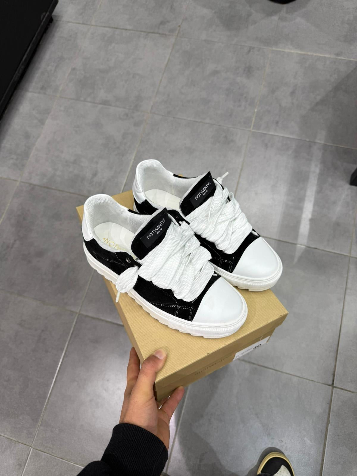 SNEAKERS NOTWENTY5